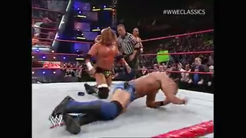 (2006.12.11) Edge vs Triple H - Monday Night Raw - WWE