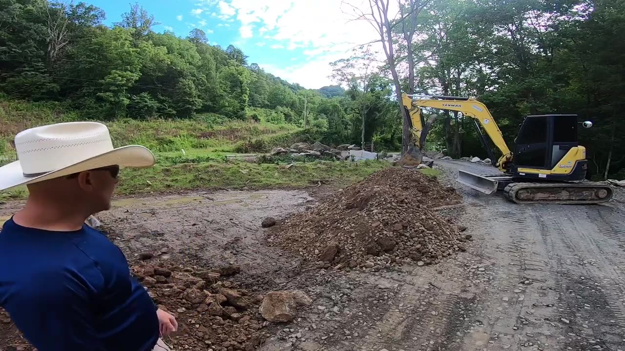 Yanmar Vio80 Excavator Draining Flooded Ground