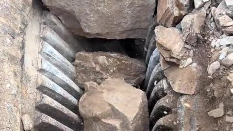 The rock crushing part 6