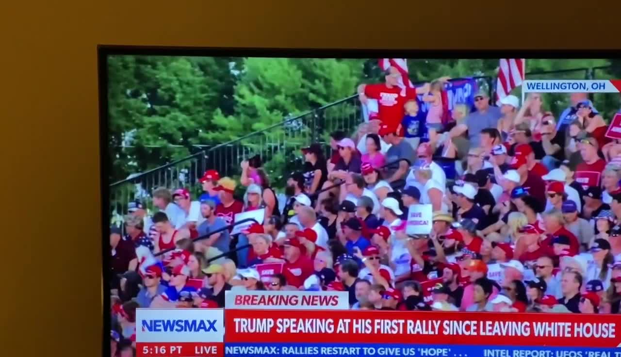 Trump reads “The Snake” poem