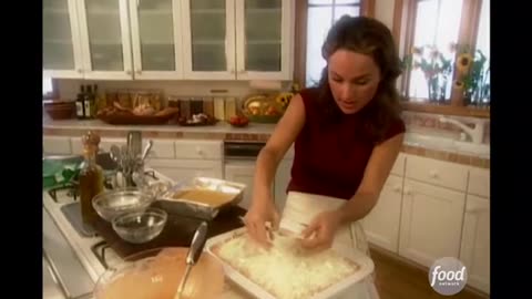 How to Make Giada's Classic Italian Lasagna |