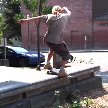 #2🍗TUES Simon Bannerot