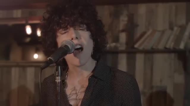 LP - Lost On You (Live)