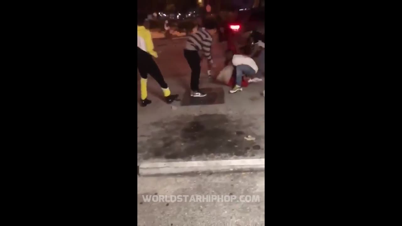 (2018) TERRIBLE: GIRL RAN UP TO GET RUN OVER BY A CAR DURING A SCRAP!