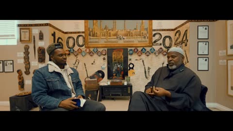 Christian Apologist Sits Down With Muslim Imam At The Mosque