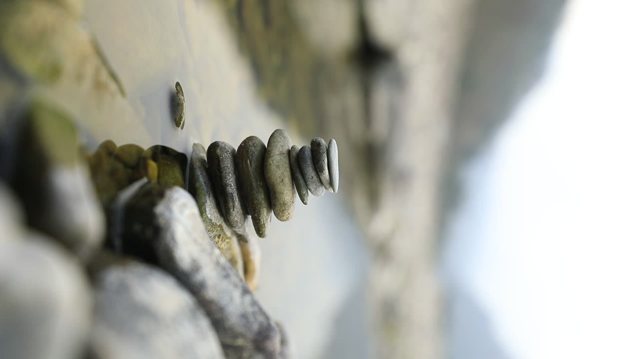 Mysterious Waves: Uncovering the Secrets of the Coastal Rocks