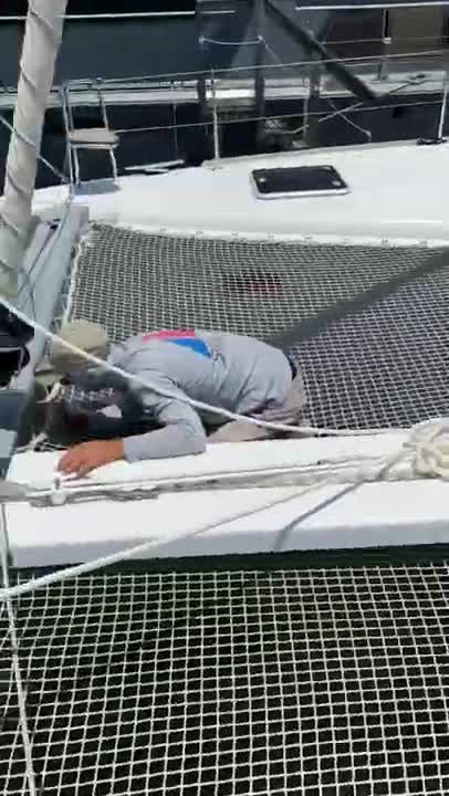 Rigging Mast Monkeys