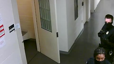 1665HQOB02PrisonerProcessingCell_2021-01-06_20h40min01s810ms.mp4