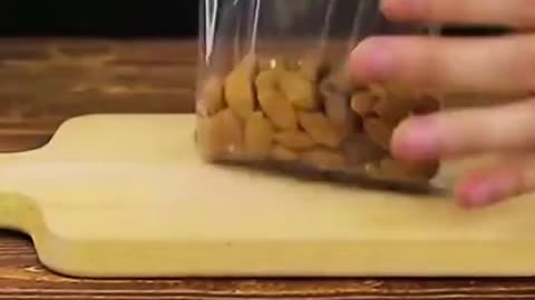 A little trick, simply seal the bag, it's really convenient when you use it!