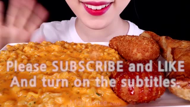 ASMR CHEESY CARBO FIRE NOODLES, FRIED CHICKEN CROQUETTE, PIE 치즈까르보불닭, 치킨고로케빵 EATING SOUNDS MUKBANG먹방