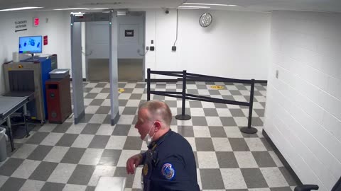 6134RHOBG3G308CLobby8Entrance_2021-01-06_18h20min01s713ms.mp4