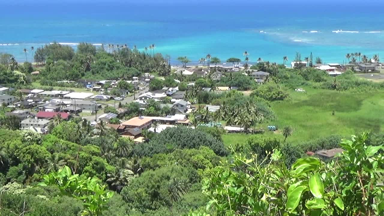 La'ie, HI — Ma'akua Ridge Trail - Papali Trail