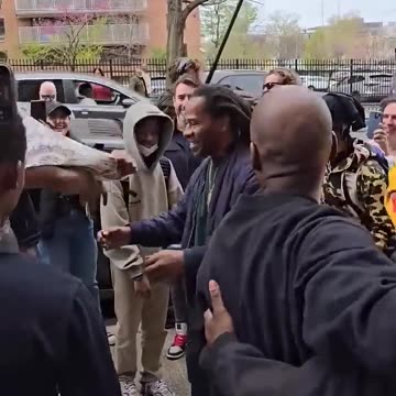 Tyson vs Briggs in the street