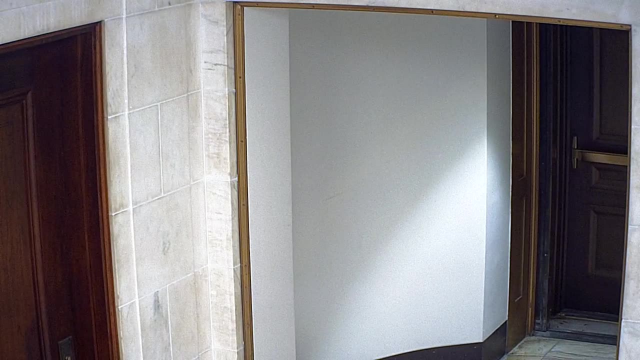 1049RSOBMZCourtyardSouthEExit_2021-01-06_11h09min25s997ms.mp4