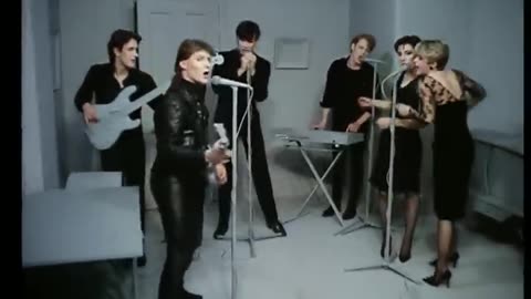 The Human League - Keep Feeling Fascination