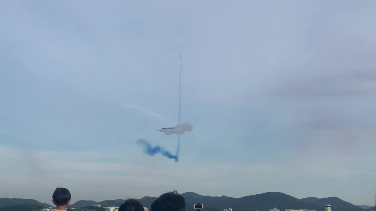 Korean airplane show, Black Eagle.