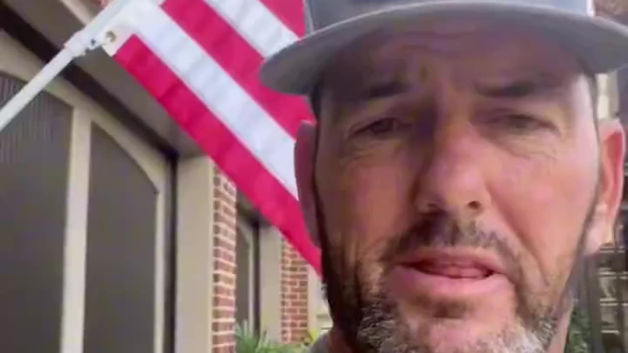 American Pilot opens up