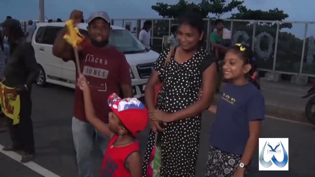 Sri Lanka Protesters Call for New Government