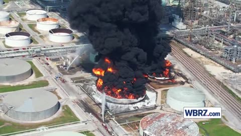 Marathon Refinery on fire in Louisiana