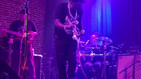 Eric Gales 3