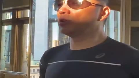20221027文贵先生GETTR： #胡锦涛政治灾难：胡锦涛坚持要给全党全国讲话，不答应坚决不拉倒，但被外甥女外甥和孙子孙女拿住，中共已经开始对前任总书记玩这个了！
