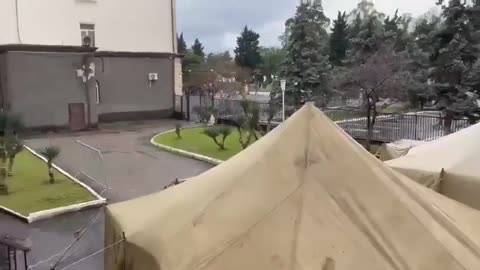 Внутренний двор комплекса правительственных зданий