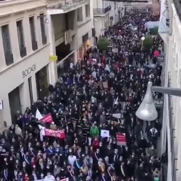 Marseille, France: Anti-Lockdown Protesters take to the streets