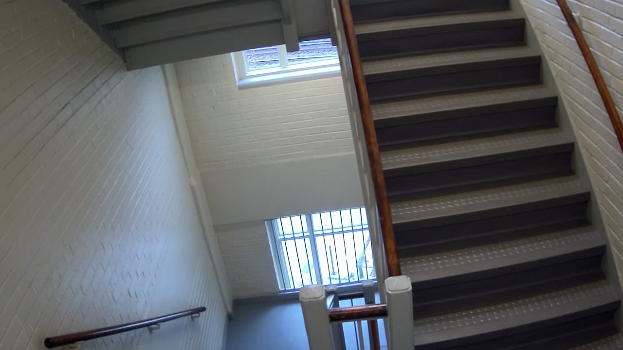 3895FHOB05Stair7_2021-01-06_08h24min29s857ms.mp4