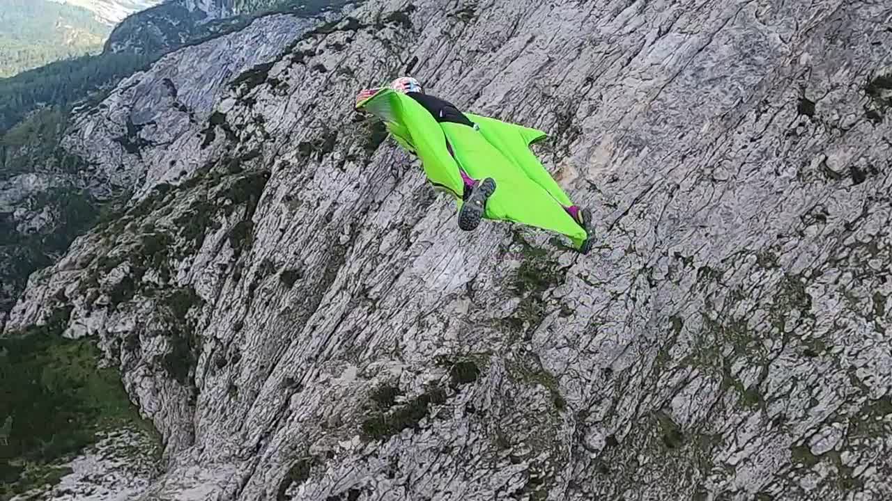 The Beauty with wingsuit base