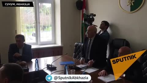 В Парламенте Абхазии сегодня жарко