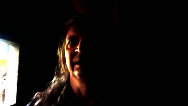 Uhka maailman yössä - Indy Angel