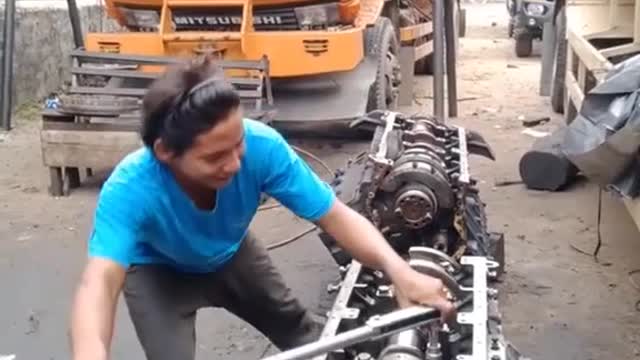 Fittings for fixing engine