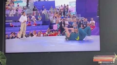 LOL Olympic Breakdancing...