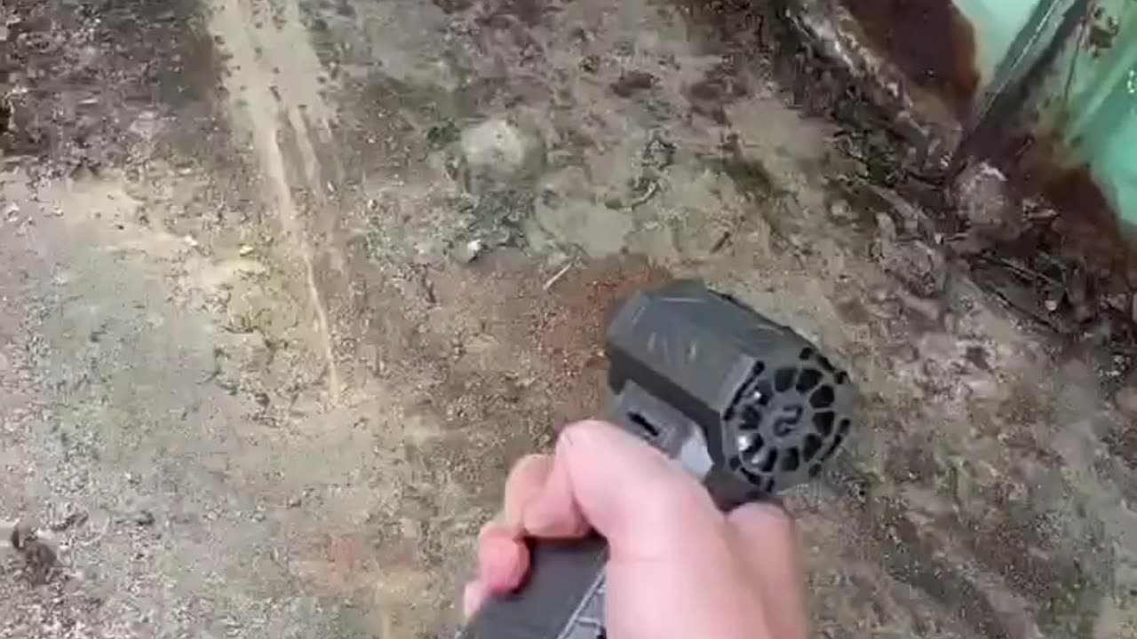 Quick charge dust blower