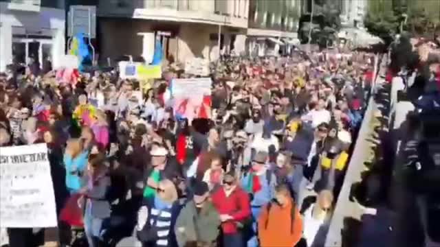 Italy: Nationwide Strikes and Protests Against Health Pass Mandate Oct. 15, 2021