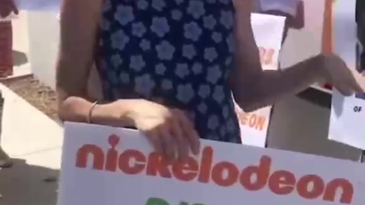 Former Child Actress Alexa Nikolas Out Blowing The Whistle On Nickelodeon