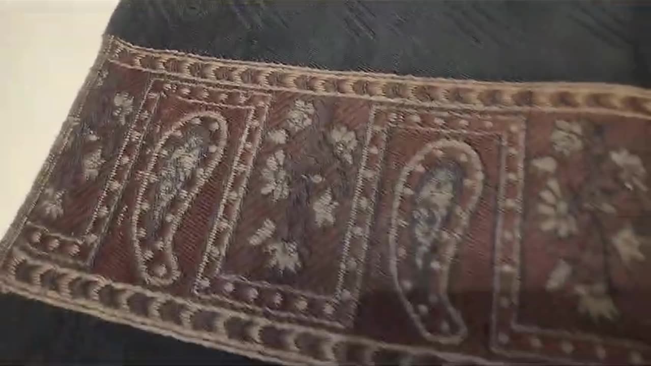 Winter Shawl Price 1500/-