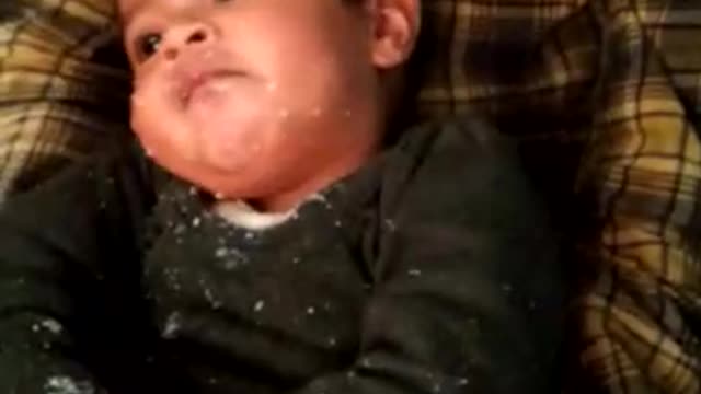 Baby's first meal..😍😍👏