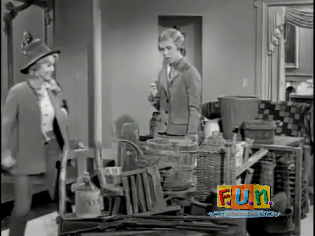 Beverly Hillbillies - Getting Settled (1962)