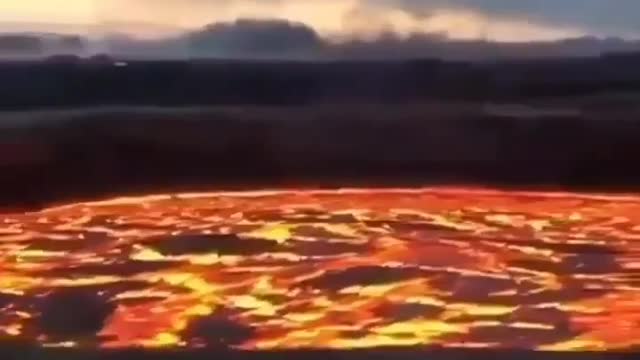Must watch! Floting lava...🌋🌋