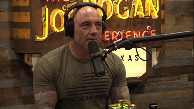 Joe Rogan calls out Joe Biden's failing presidency: "Everybody knows he’s out of his mind"