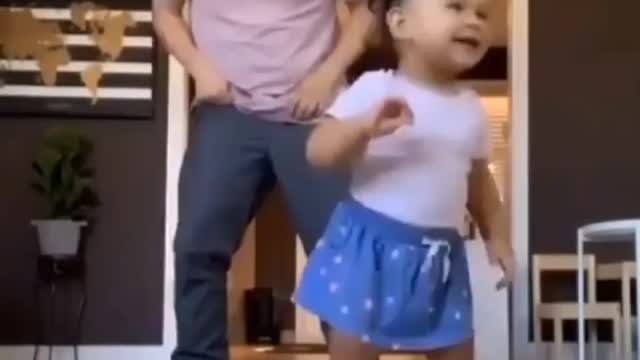 CUTE BABY DANCING 🤣👌💁