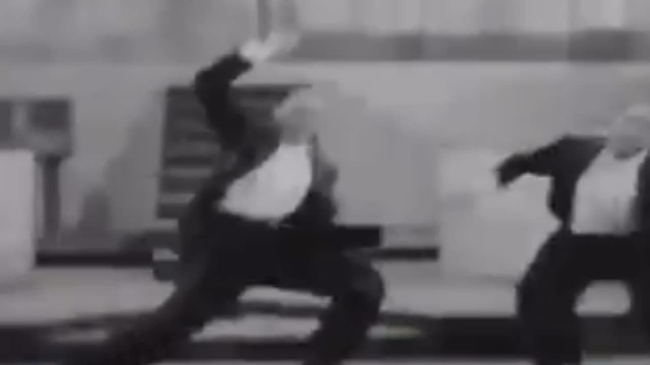 AMAZING TAP DANCING 1930'S OLD SKOOL