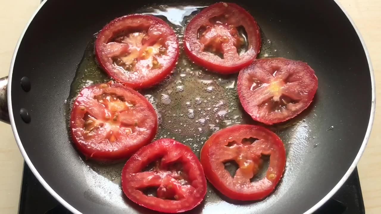 Tomato Cheese Omelette