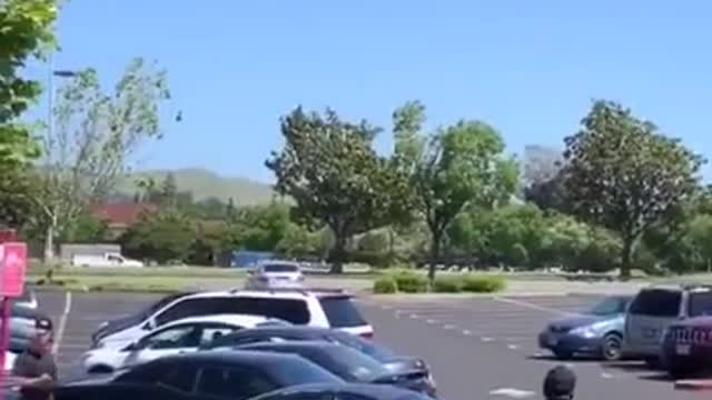 Group of ladies looting store for clothes fight security as they make their grand escape