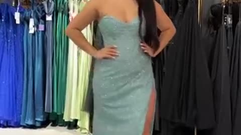 How well do you know your bestie!?#formal #formaldress #prom #promdress #formaldresses #dress