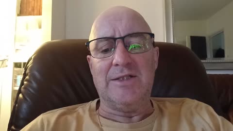 Läser ur Judas brev.