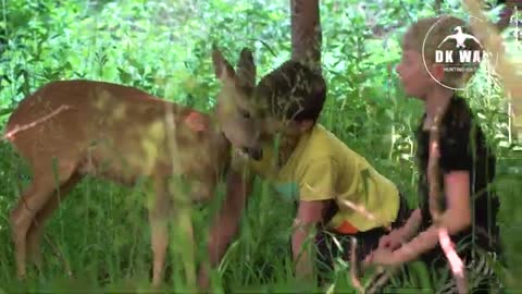 Lamb, Playing with kids!!!