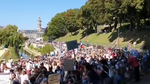 (1 min) - Todos somos Francia - Sé como Francia - We Are All France - Be Like France