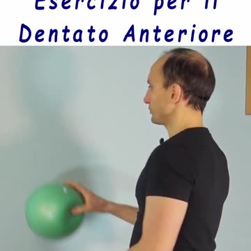 Esercizio di Rinforzo del Dentato Anteriore per il Dolore alla Spalla